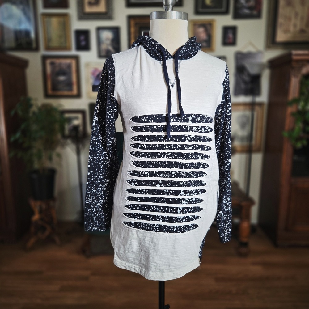 Broken Threads Distressed Cutout Hoodie‎ Graphic Print Long Sleeve Casual Top